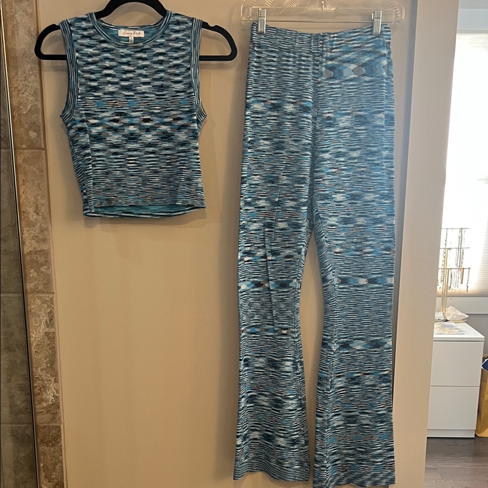 Emory Park Blue Patterned Flare Pants Set